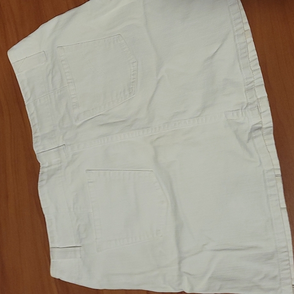 White Halogen Denim Short Skirt with pockets  Size 8 - Picture 6 of 6